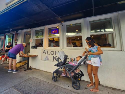 23.10.27 b Aloha-Kitchen-Breakfast 090119