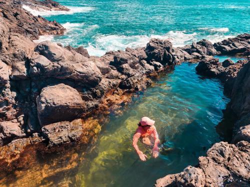 23.10.28 c Lanikai-Paddle-to-Island d 10.55.19