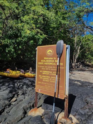 23.10.30 b Kaawaloa-Hike-to-Snorkle d 102648