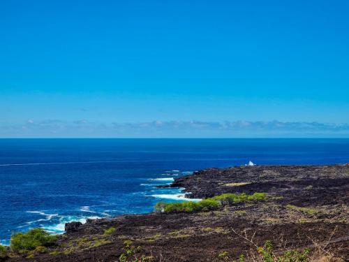 23.10.30 b Kaawaloa-Hike-to-Snorkle g 123754